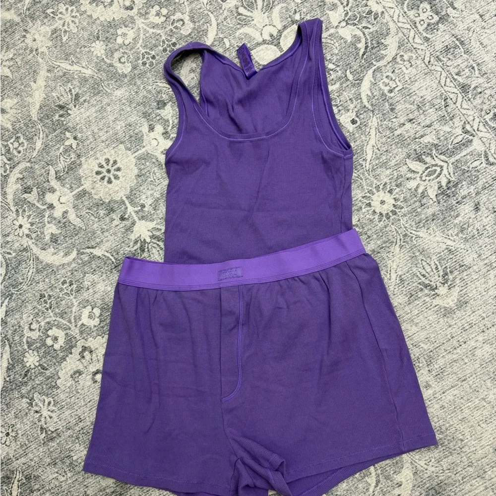 SKIMS tank and boxers - Picture 3 of 3